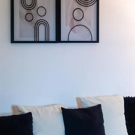 بيت للعطل House Mima أوباتيا